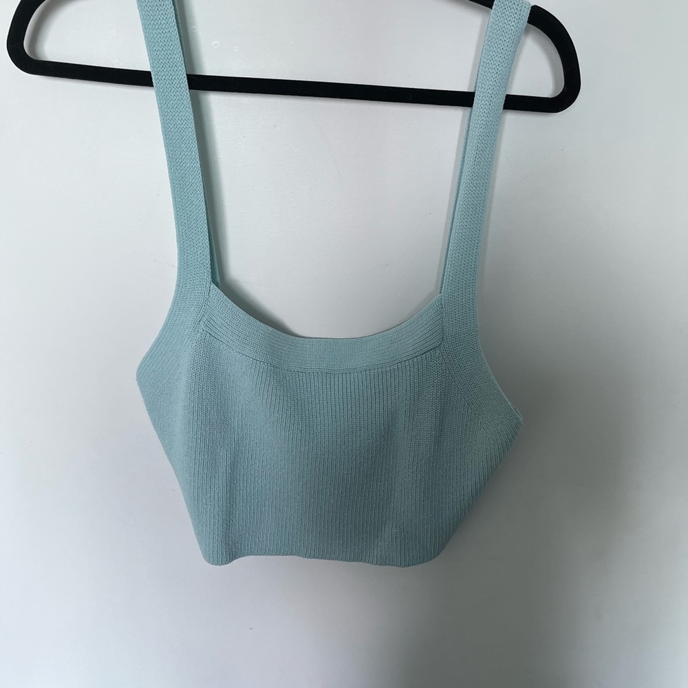 Blue cropped knit tank top